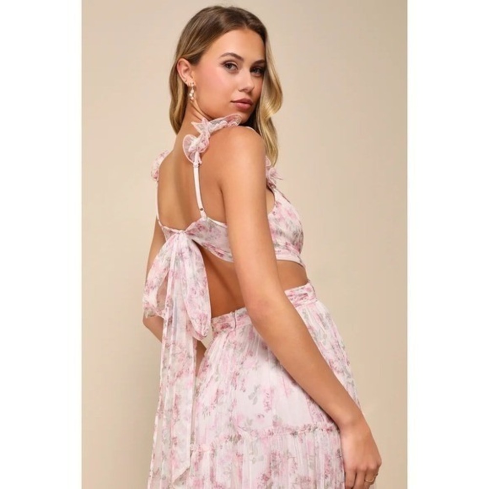 NWT Lulus Ethereal Love Blush Floral Pleated Tiered Tie-Back Maxi Dress Medium - Picture 4 of 12